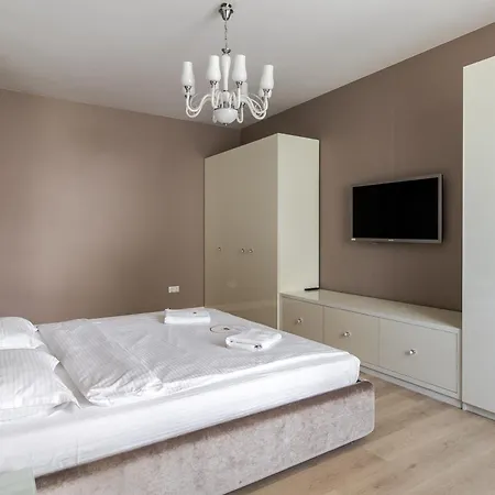 Royal Art-deco Apartment Lemberg