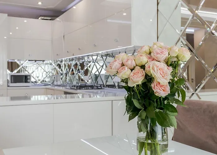 Royal Art-deco アパート リヴィウ